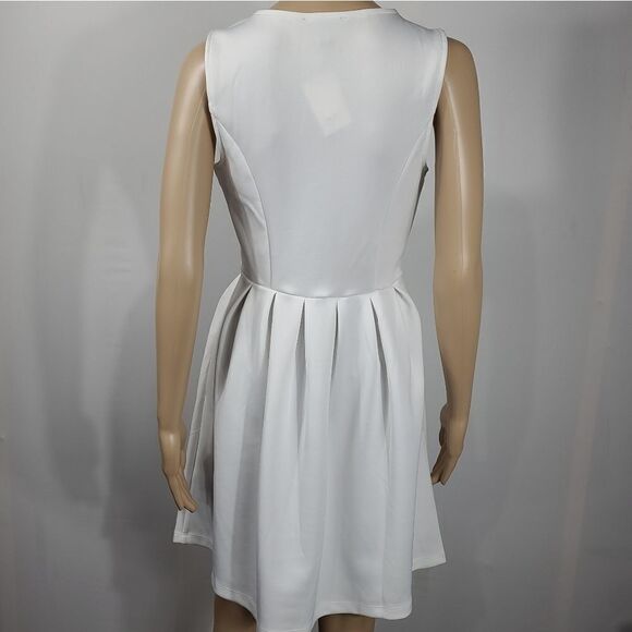 Apt 9 Women's White Fit and Flare Mini Dress - Picture 3 of 10
